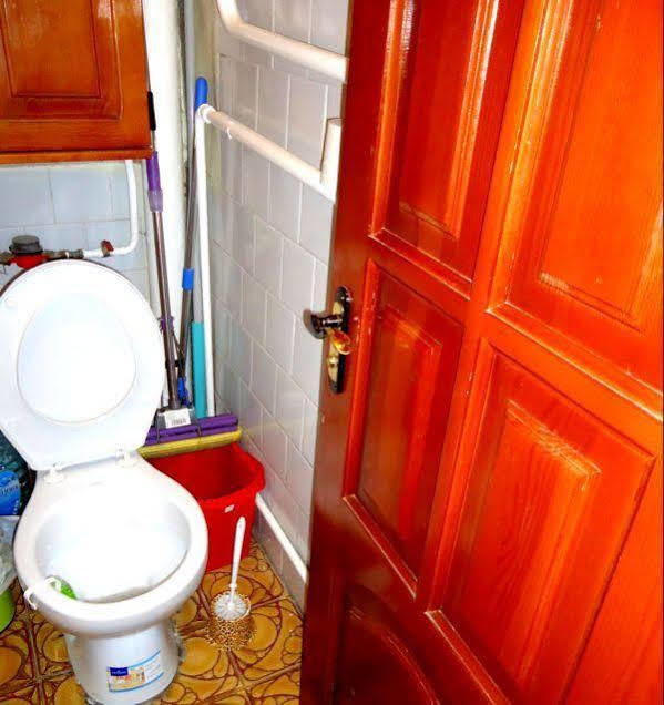 Hostel Kreshatik Kiev Exteriör bild